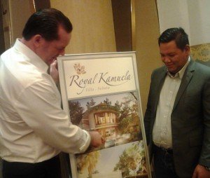 Direktur Utama Majestic Land, Wisnu Tri Anggoro (kanan).