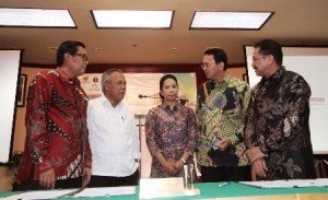 Diru Perumnas Himawan Arief, Mentri PUPR Basuki hadimuljono, Mentri BUMN Rini Suwandi, Gubuernu Jakarta Basuki Tjahja Purnama, Direktur PT Jakpro Abdul Hadi