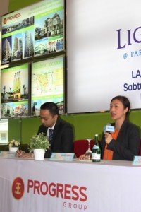 Commissioner Progress Group Derice Sumantri menjelaskan konsep Lightscape