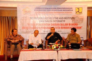 Dialog Interaktif dengan Tema Peran Pemerintah Daerah Dalam Mensukseskan Program Sejuta Rumah di Daerah