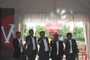 Jajaran Direksi PT Langgeng Makmur Perkasa usai ground breaking Wismaya Residence