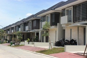 Rumah Mewah Dalam Kawasan Perumahan