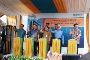 Jajaran Komisaris dan Direksi Metland serta dari Pemerintah Kabupaten Bogor saat groundbreaking