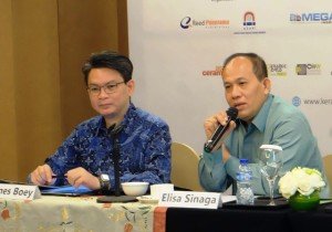 Ketua Umum Asosiasi Aneka Keramik Indonesia (ASAKI), Elisa Sinaga saat press conference Keramika 2017