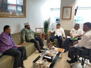 Walikota Bengkulu Helmi Hasan saat audiensi ke Direktur Jenderal Penyediaan Perumahan Kementerian PUPR Syarif Burhanuddin