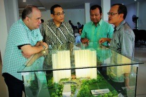 Cimanggis City L:aris Manis