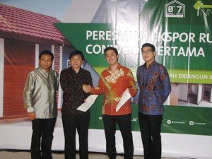 PT CONWOOD Indonesia menjadi perusahaan pertama di Indonesia yang melakukan ekspor rumah rakyat