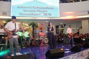 Raisa tampil pada HUT ke 1 Mall@Bassura