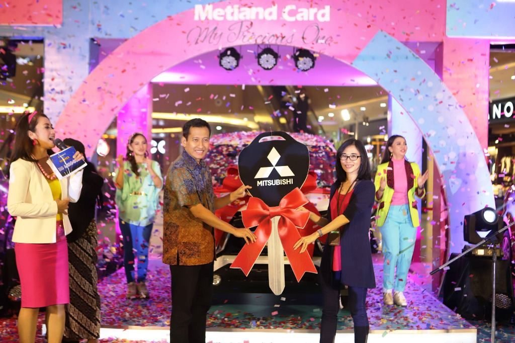 Metland Card