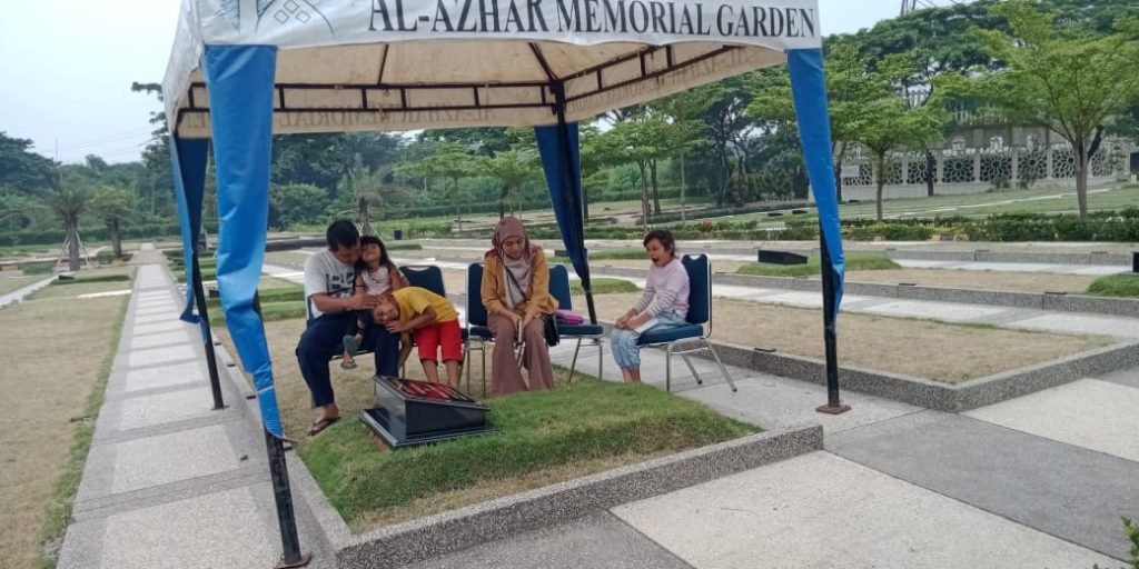 Al Azhar Memorial Garden