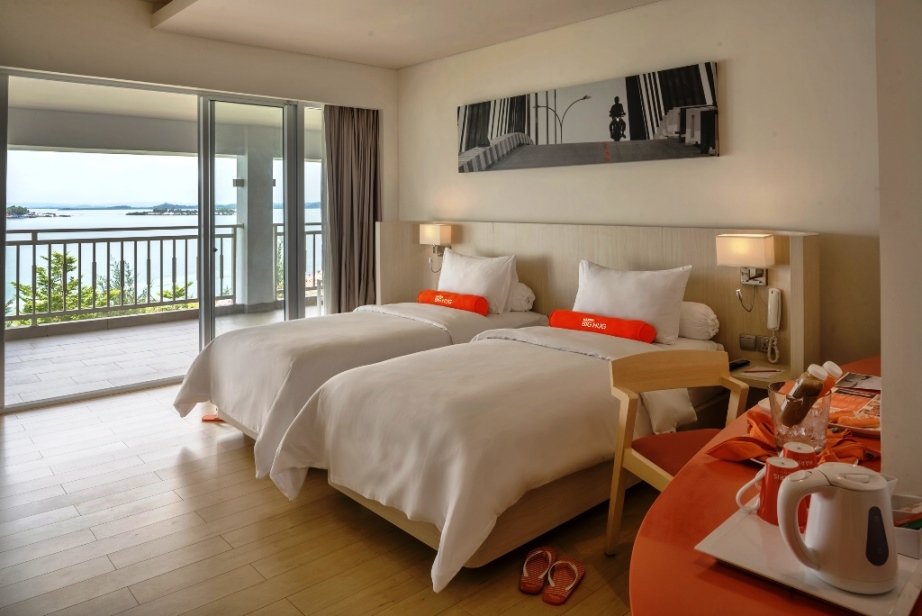 Harris Hotel