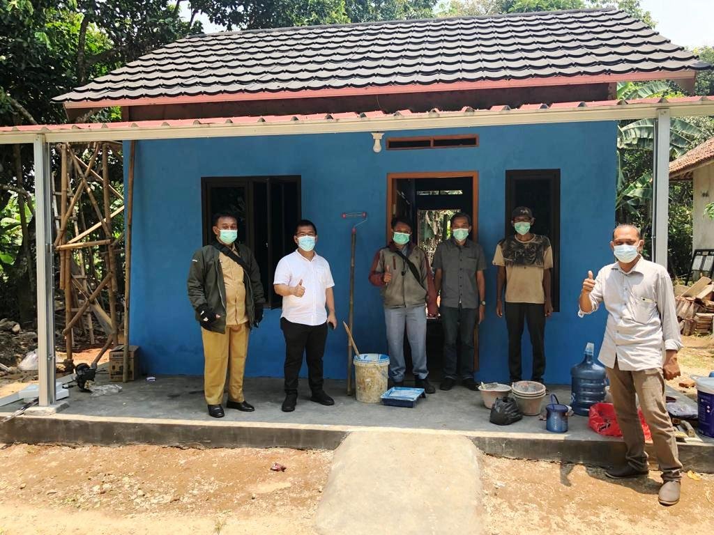 Sinar Mas Land Renovasi Rumah Warga