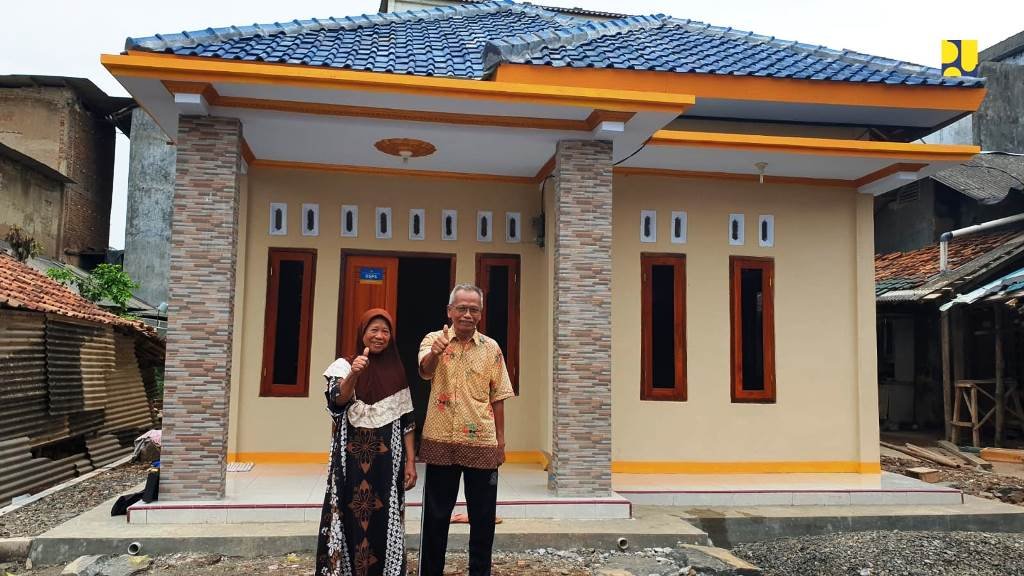 Bedah rumah