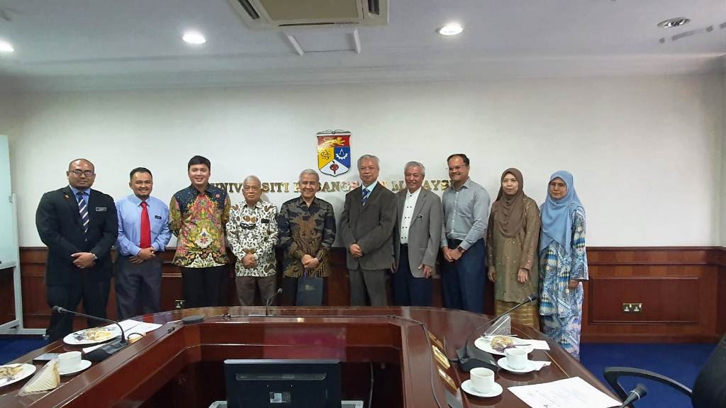 UKM