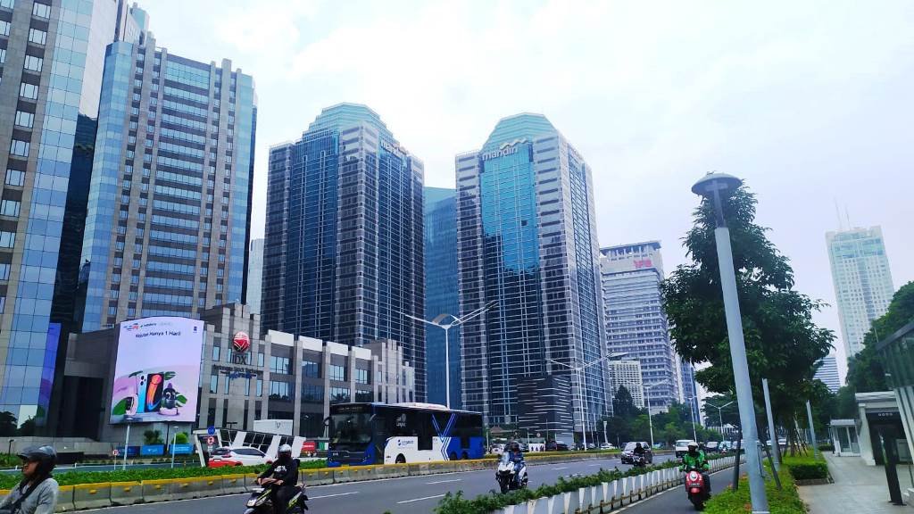 ekonomi indonesia, arsitektur lokal indonesia, bank mandiri
