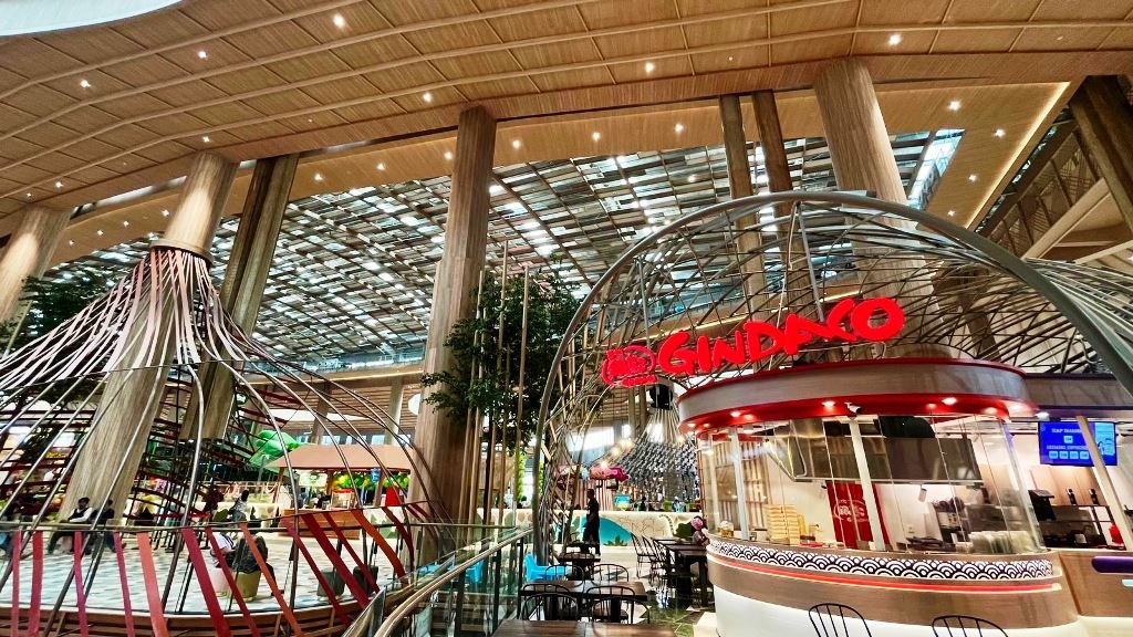 Mal Living World Kota Wisata