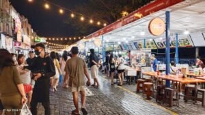 pasar modern paramount
