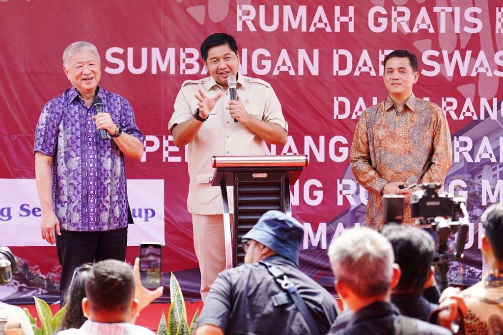 Gotong Royong Bangun Rumah