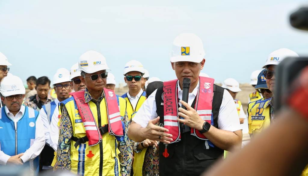 Jalan Tol Semarang-Demak 