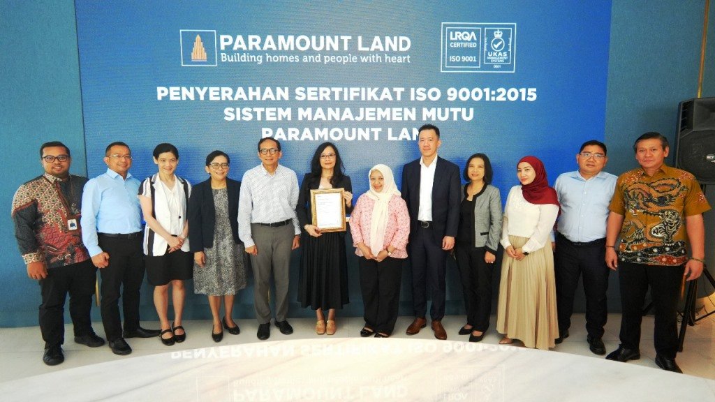 paramount land