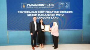 paramount land